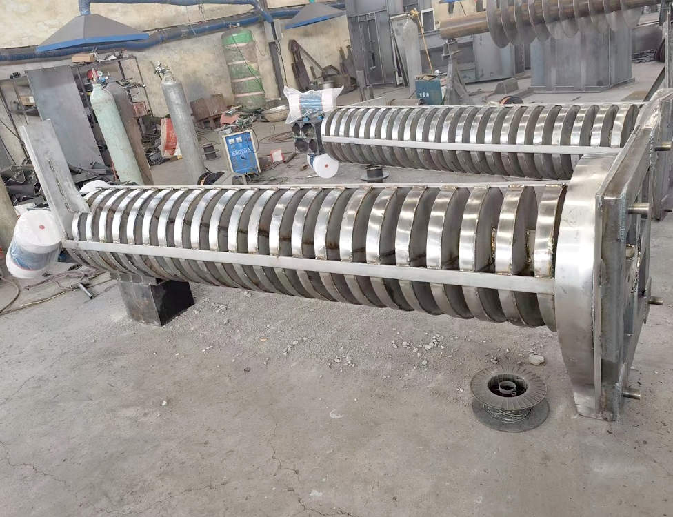 Powder Conveying Vertical Spiral Elevator Conveyor Application